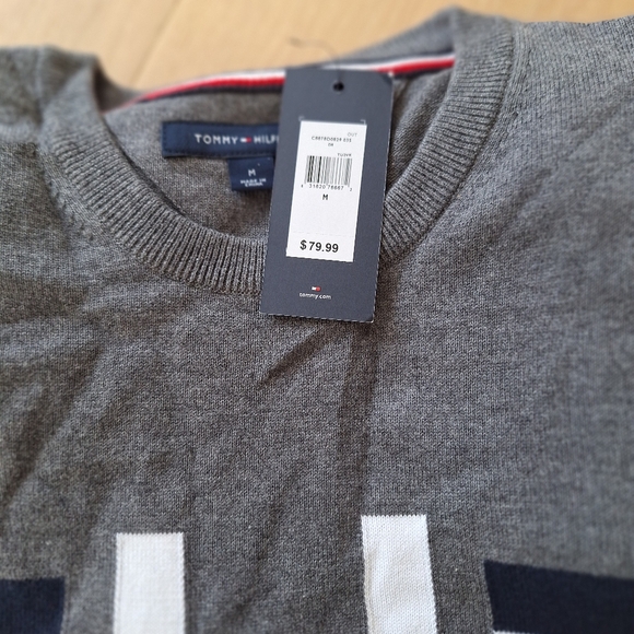 New Men's Tommy Hilfiger Crew Neck Pullover Sweater Grey M - Picture 3 of 4